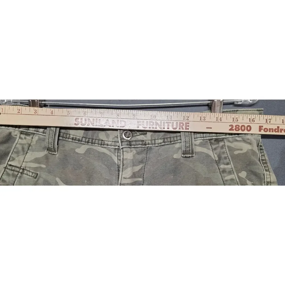 VTG Y2K Levi's Cargo Loose Straight Pants Men 32x34 Green Camo Workwear Cotton